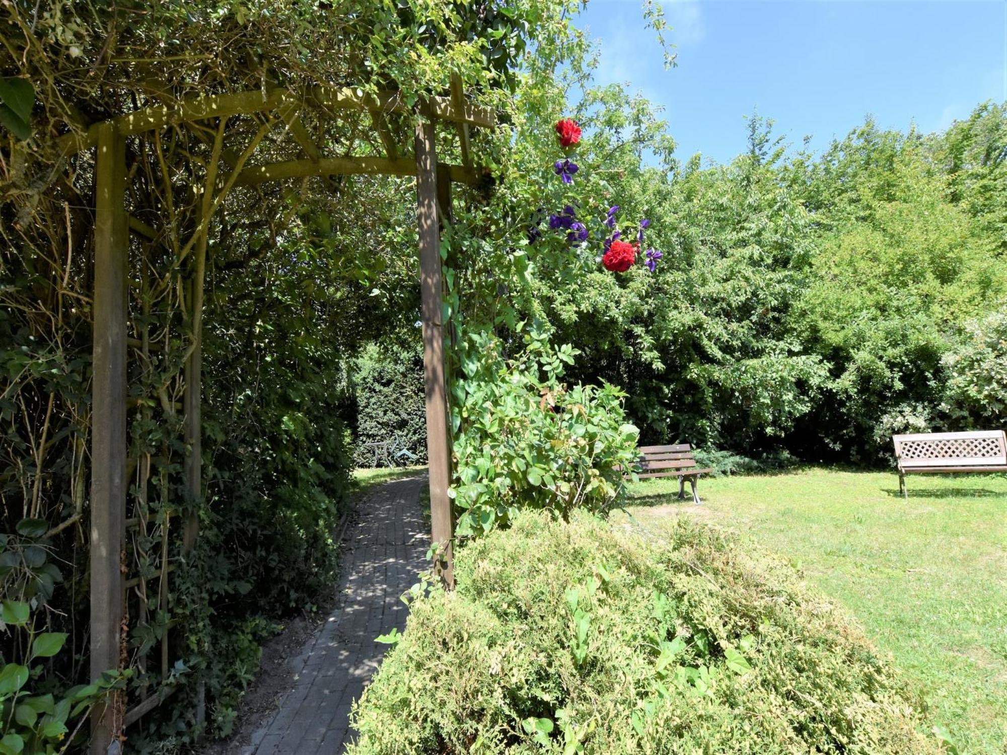Beautiful Apartment In Rerik With Garden Near Sea 外观 照片